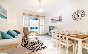 Well-Located 3Bdr Apartment In Fuengirola